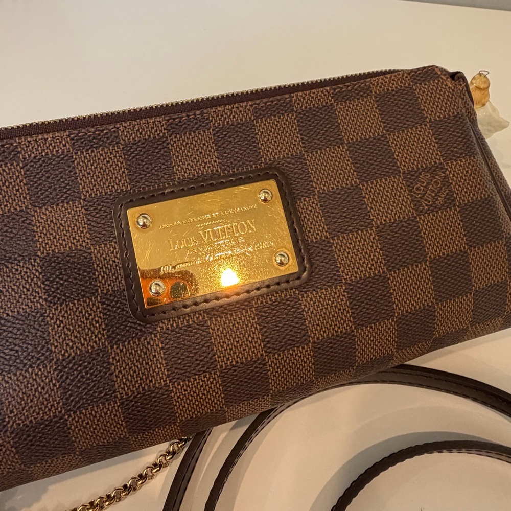 Louis Vuitton Damier Ebene Eva Crossbody Clutch bag⭐️AUTHENTIC ⭐️ - Picture 12 of 16